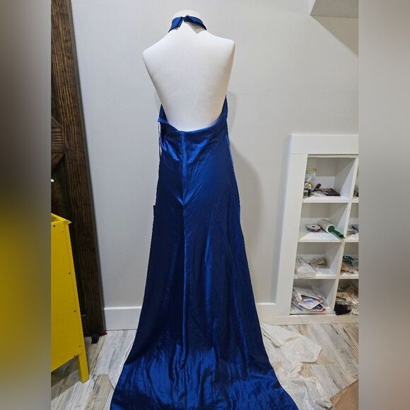 Mac Duggal 26925 High Slit Cross Halter Dress NWT Size 10 Blue - Picture 4 of 5